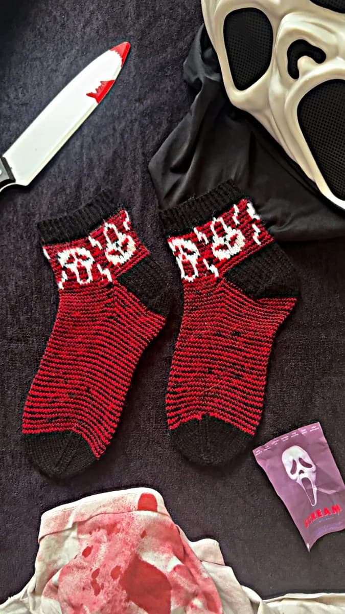 Scream socks - Angie Cano